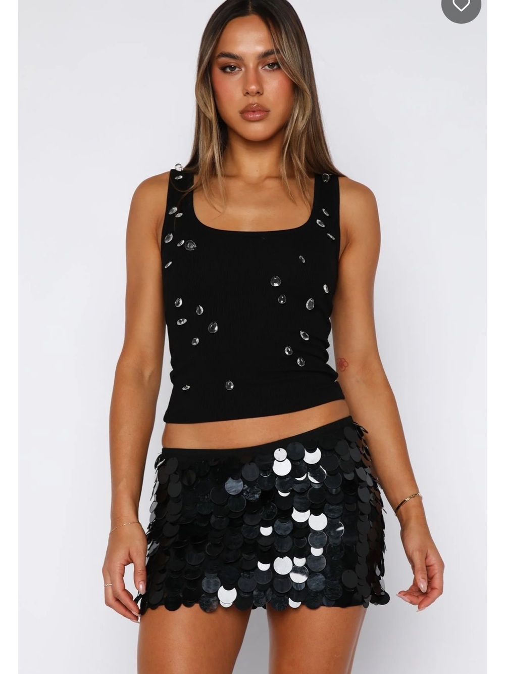 White Fox Boutique Ariel Mini Skirt Black Shell
Sz M